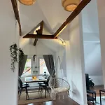 Charmante Dachgeschosswohnung In * Lage (Lippe)