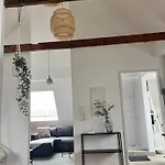 Charmante Dachgeschosswohnung In * Lage (Lippe)