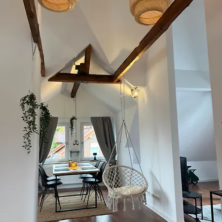 Charmante Dachgeschosswohnung In * Lage (Lippe)
