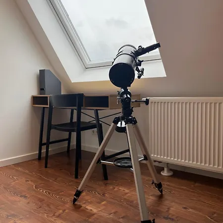 Charmante Dachgeschosswohnung In 公寓