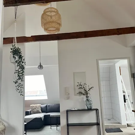 Charmante Dachgeschosswohnung In * Lage (Lippe)