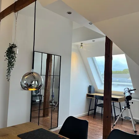 Charmante Dachgeschosswohnung In Lejlighed