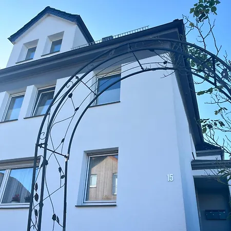 Charmante Dachgeschosswohnung In