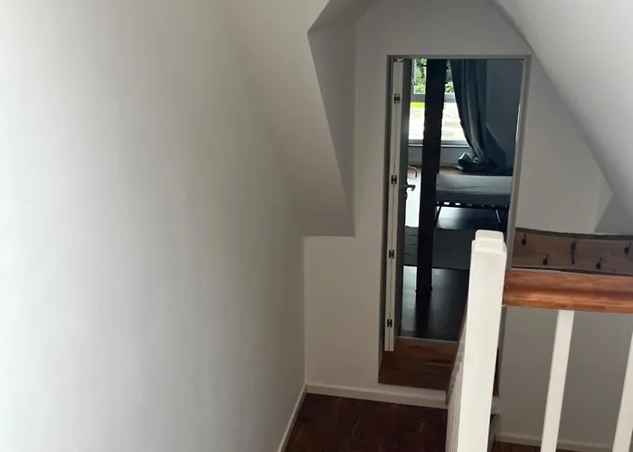 Charmante Dachgeschosswohnung In Apartament