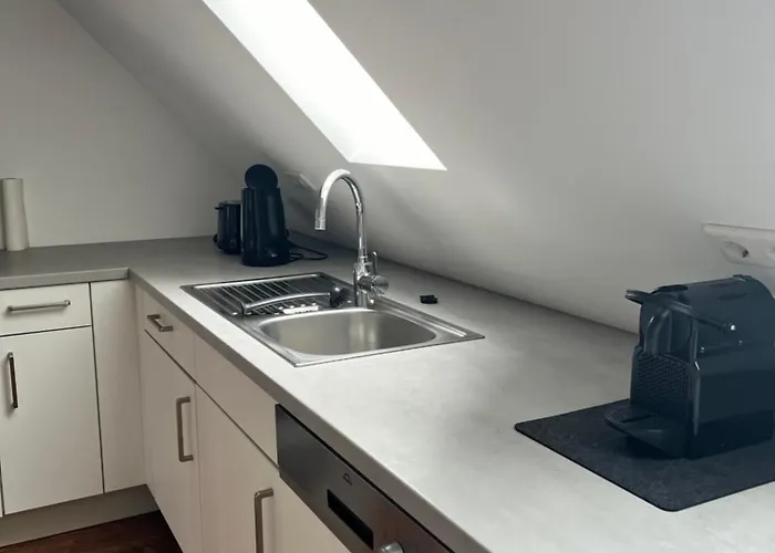 Lejlighed Charmante Dachgeschosswohnung In *