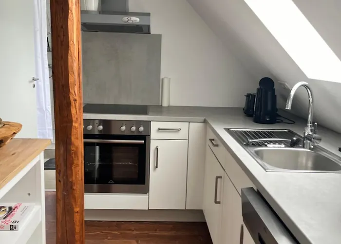 Charmante Dachgeschosswohnung In Lägenhet Lage (Lippe)