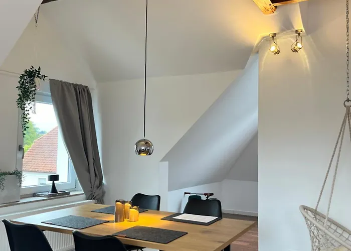 Lägenhet Charmante Dachgeschosswohnung In *